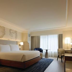 Premium King Room